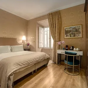 Trevi Luxury Roma